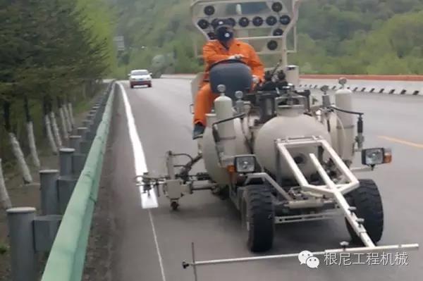 An overview of the performance characteristics of GENY ride-on road marking equipment.